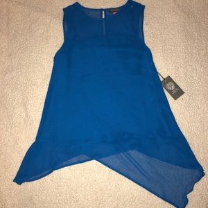Vince Camuto Sheer Top 💙